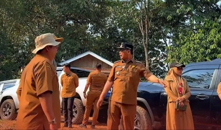 Bupati Shalahuddin Tinjau Tiga Proyek Strategis, Pastikan Pembangunan Jalan dan Jembatan Berjalan Sesuai Target